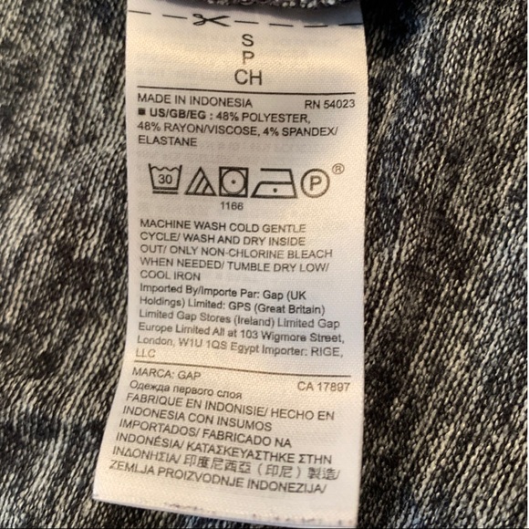 Gap long sleeve cowl neck sweater size: S - Picture 9 of 11